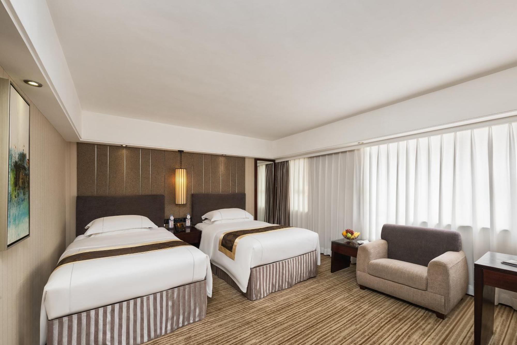 Hotel Beverly Plaza Макао Екстер'єр фото